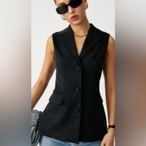 NEW Reformation Billie Sleeveless Vest Black Size Small